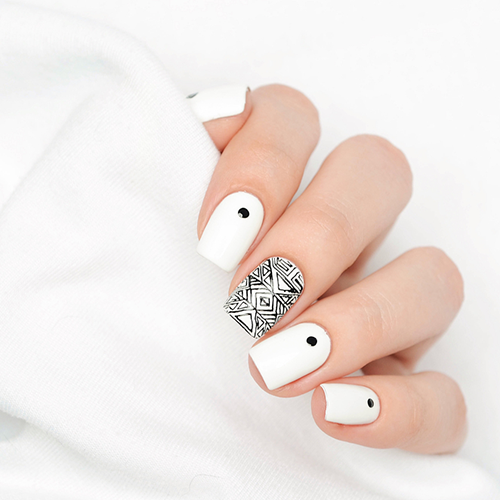 MANICURE MANICURE